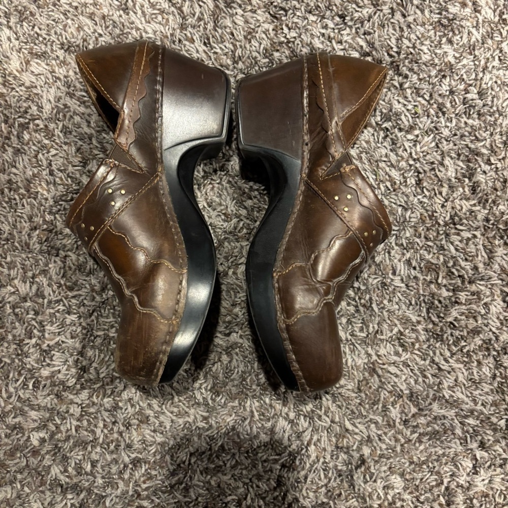 Women’s Brown Leather Dansko Heels